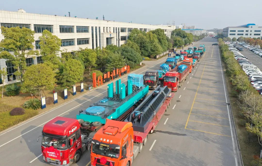 喜迎龙仰面！！122cc太阳成智能大吨位PDP工法引孔式静力压桩机出征哥伦比亚