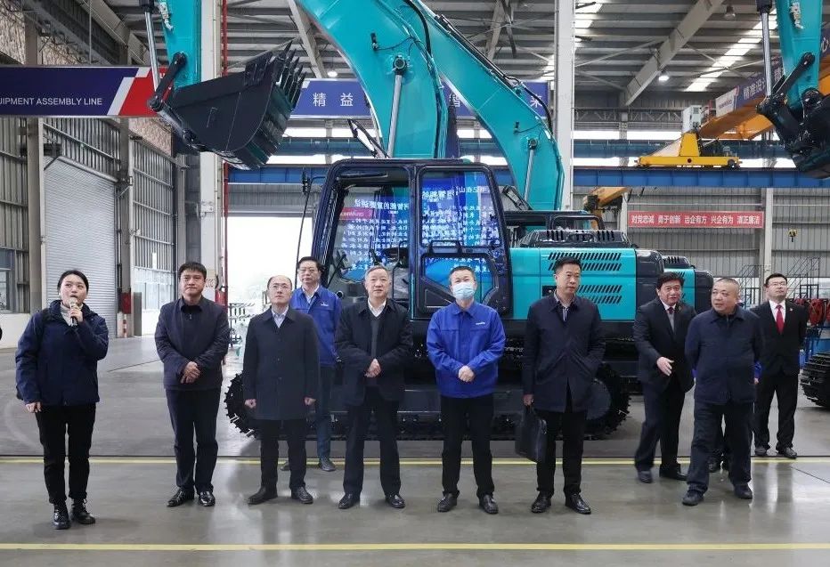 省高院副院长郭正怀调研122cc太阳成智能