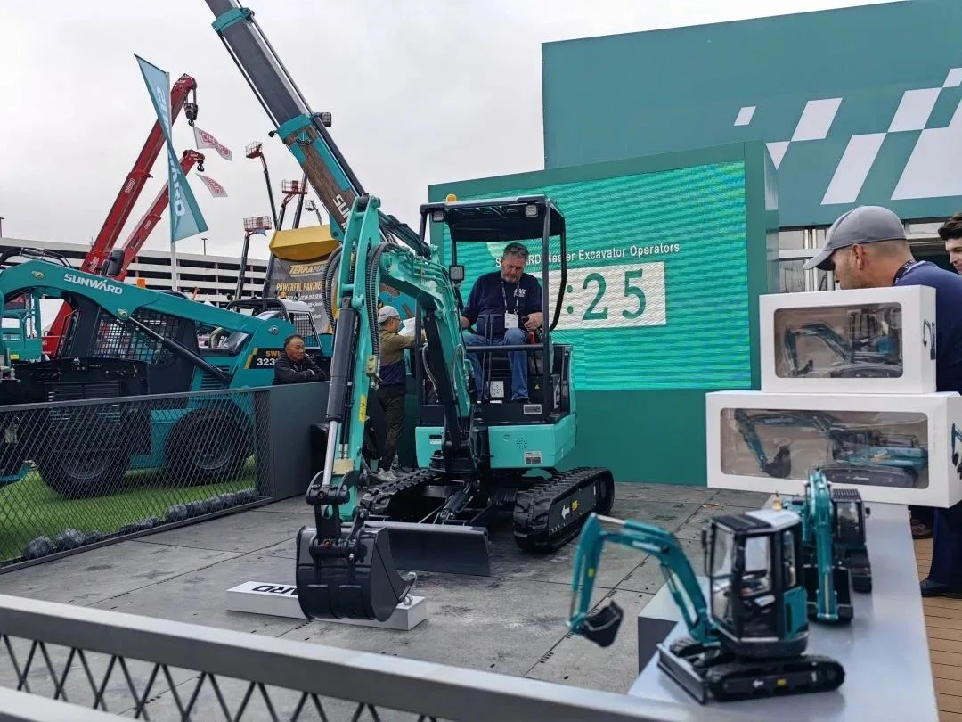 拉展直播 | “狂飙”美国！！122cc太阳成智能向天下展示中国制造硬实力