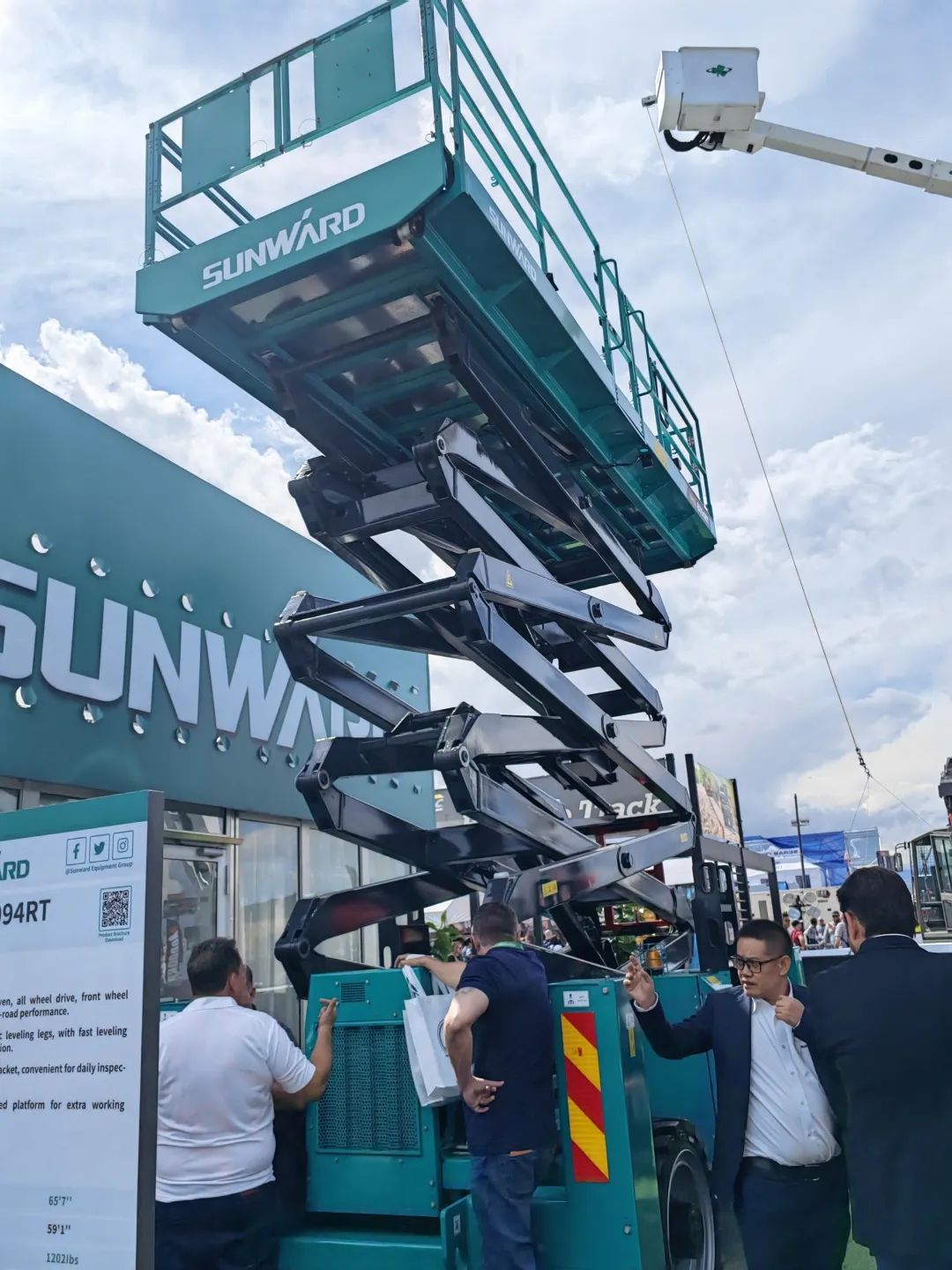 拉展直播 | 122cc太阳成智能高空精品亮相2023美国拉展，哪款是你的最爱？？？