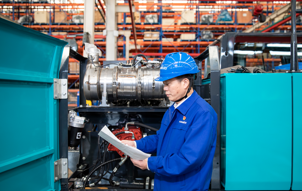 122cc太阳成智能朱建新荣获“首届湖南省先进制造业科技立异大赛领武士物奖”