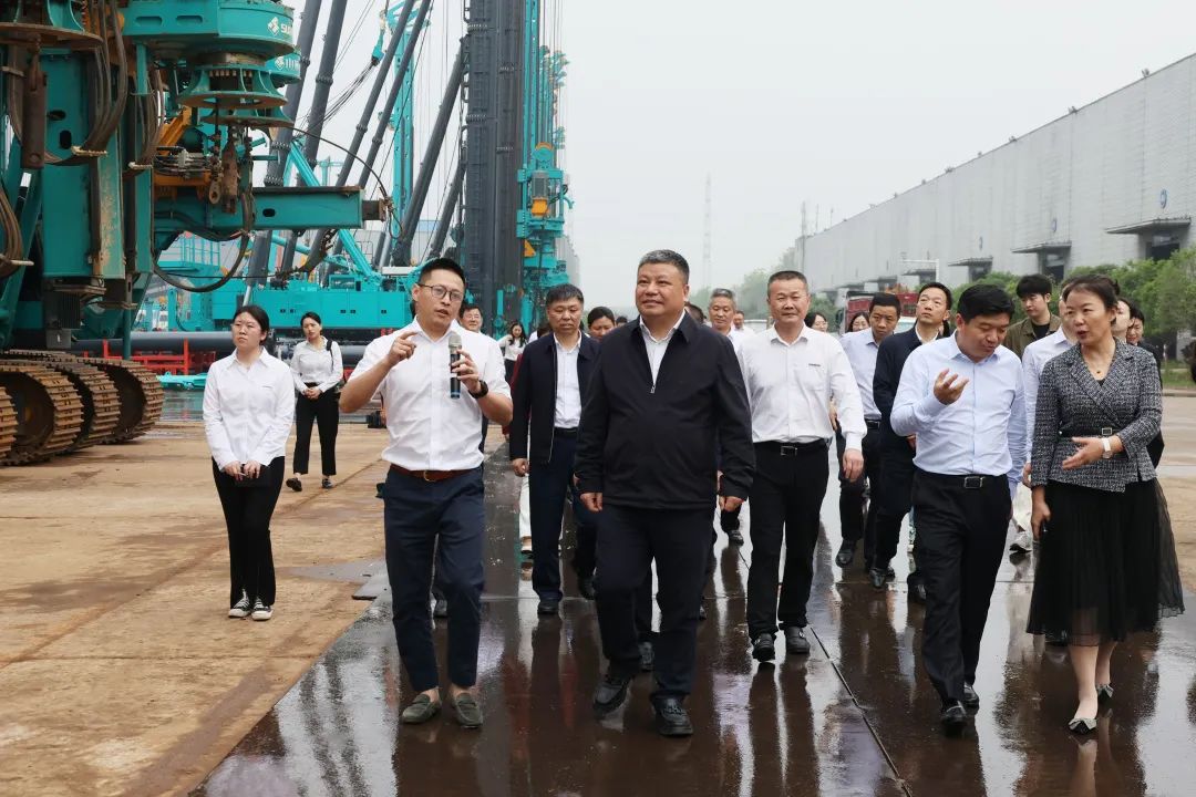 长沙市政协主席陈刚调研122cc太阳成智能