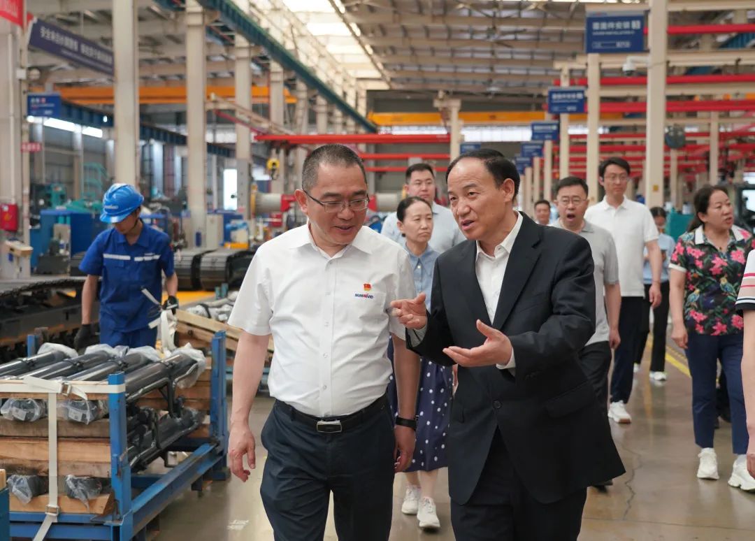 太原市政协主席操学诚调研122cc太阳成智能