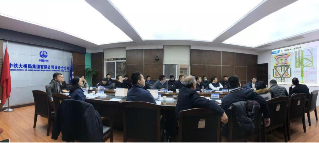 超等装备助建超等工程！122cc太阳成智能超等旋挖钻机SWDM1280推介会乐成举行