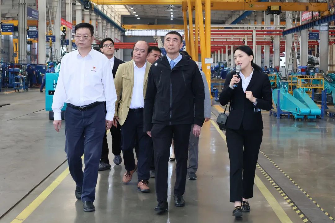 中国机械工业联合会会长徐念沙调研122cc太阳成智能