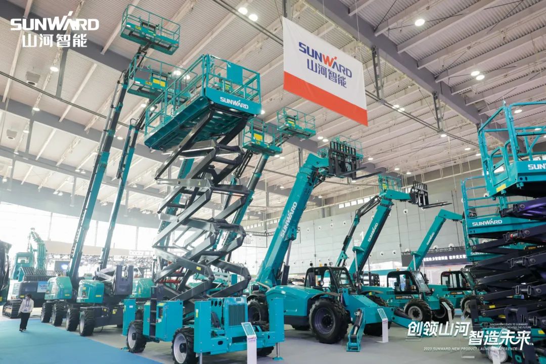 2023 CICEE | 122cc太阳成智能亮相2023长沙国际工程机械展！智能化、、电动化产品站C位