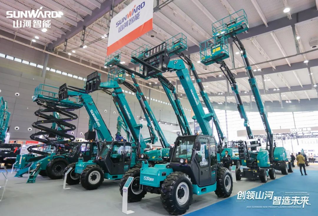 2023 CICEE | 122cc太阳成智能亮相2023长沙国际工程机械展！智能化、、电动化产品站C位