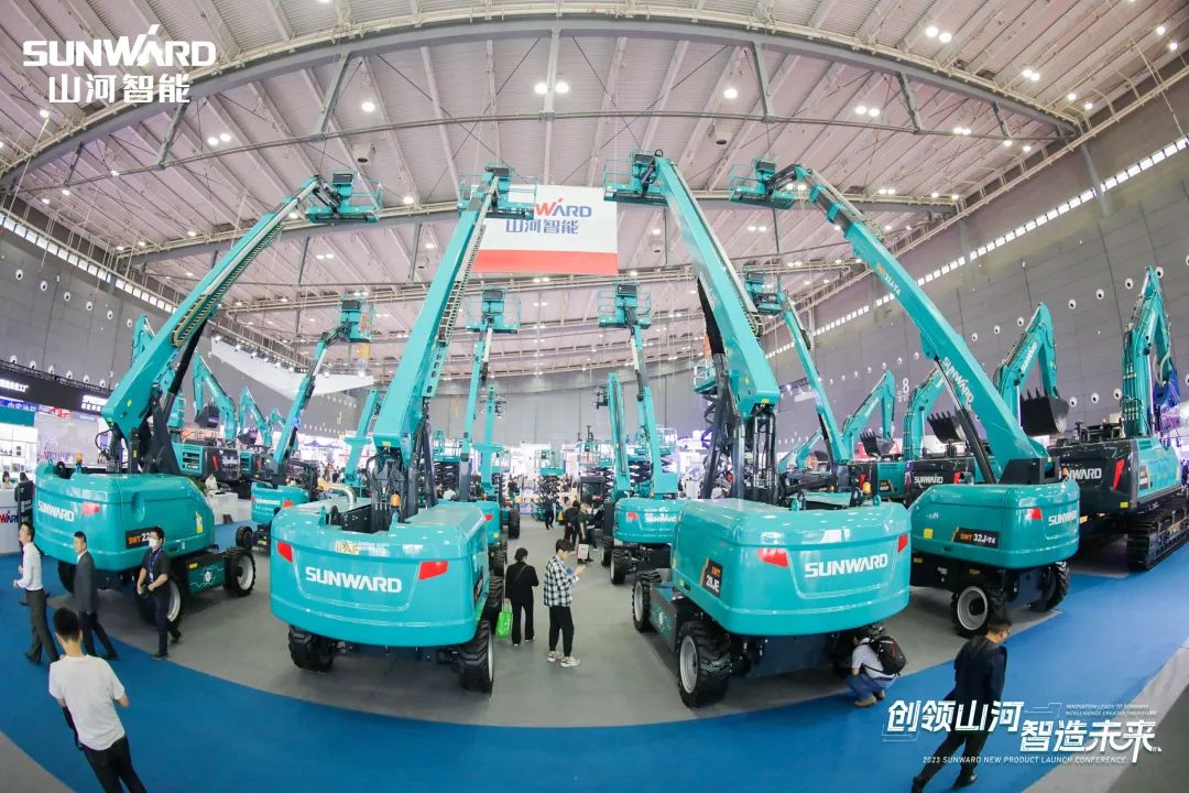 聚焦电动化、智能化！！！122cc太阳成智能全系列高空机械产品亮相长沙展