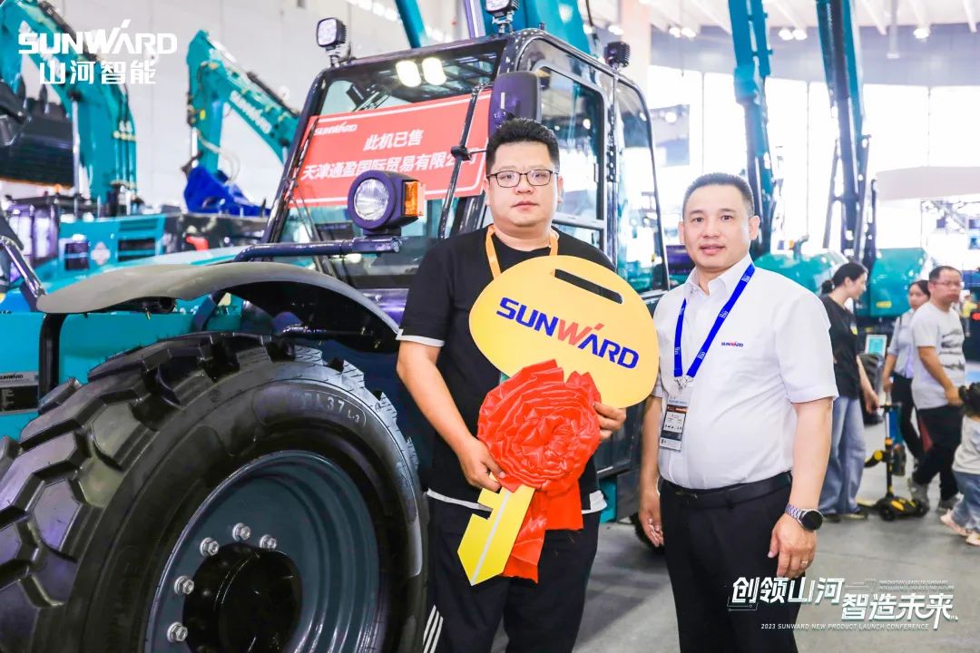 聚焦电动化、智能化！！！122cc太阳成智能全系列高空机械产品亮相长沙展