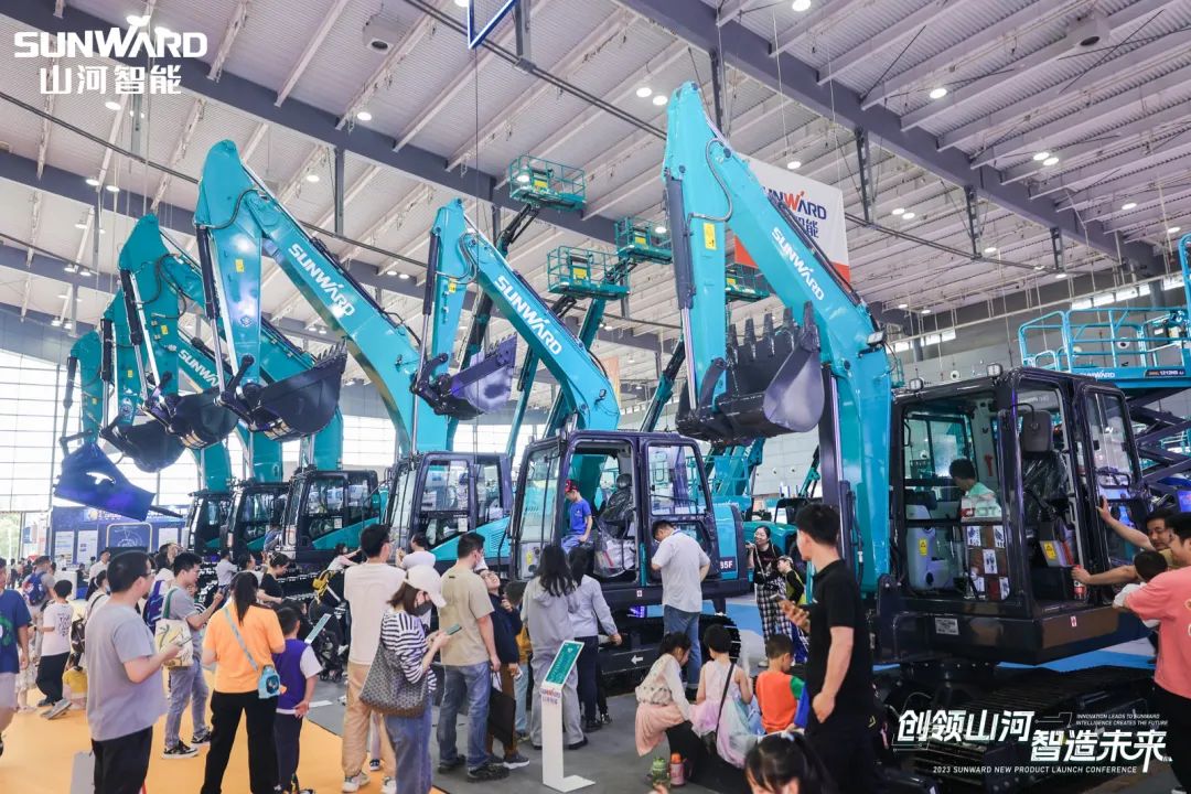 2023 CICEE | 全球工程机械盛会完善落幕！！122cc太阳成智能交出闪亮答卷