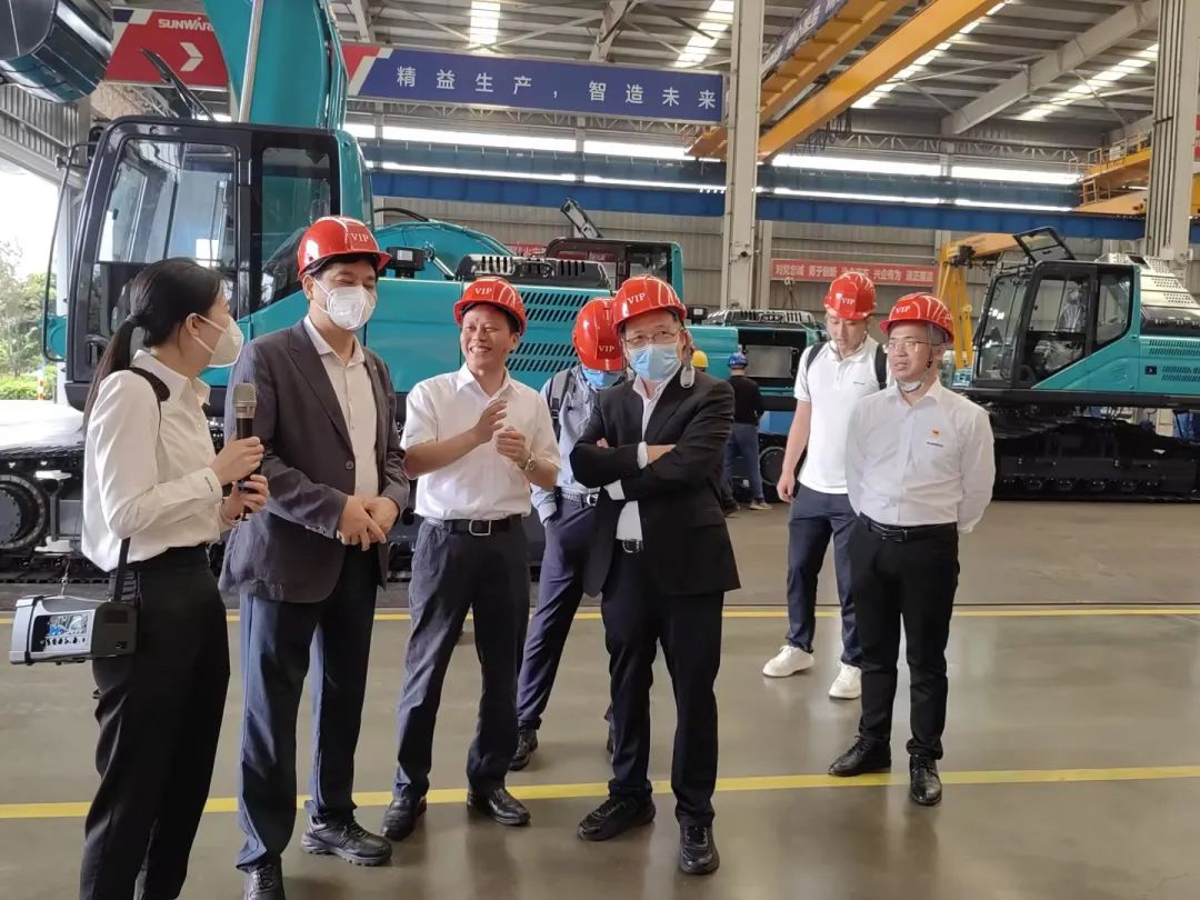 中国科学院院士陈十一率队到访122cc太阳成智能