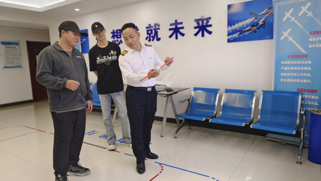 湖南122cc太阳成通航获CCAR-141部民用航空器驾驶员学校运行及格证