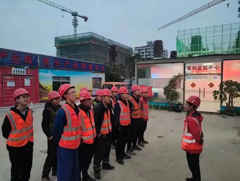 最新希望！！中铁122cc太阳成深圳地铁3号线低-白盾构区间左线顺遂意会