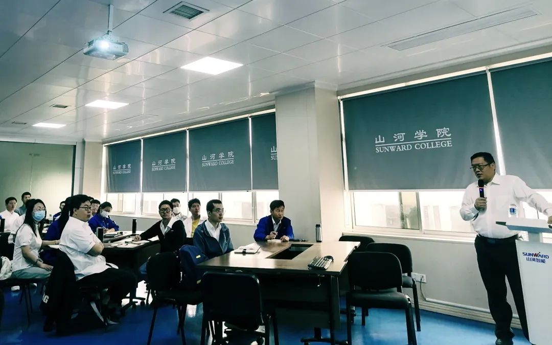 劳动庆幸，，创立伟大！！纪录那些通俗且伟大的劳动瞬间