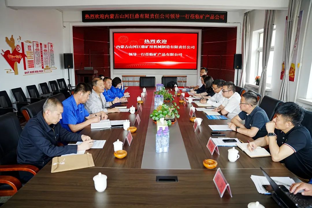 持续助力“双碳”目的，，122cc太阳成巨鼎LNG矿卡在辽宁批量应用