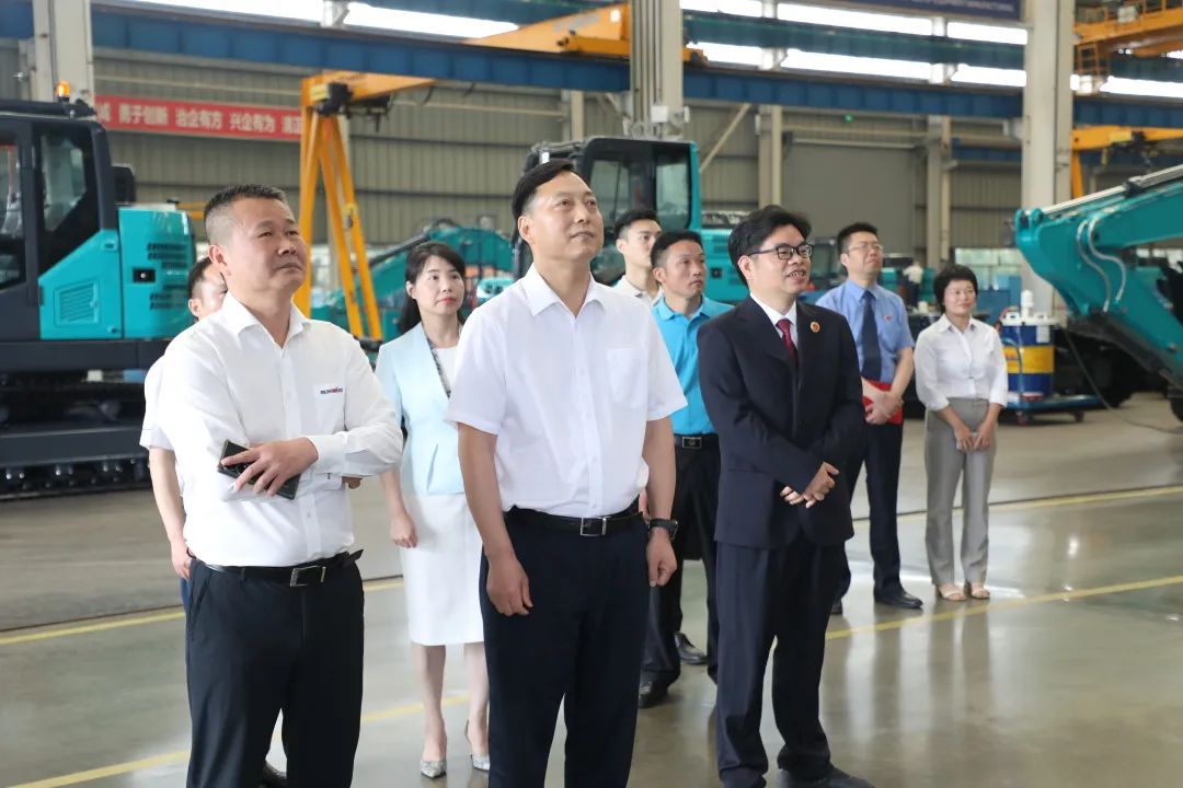 长沙市人民审查院党组书记、审查长余湘文调研122cc太阳成智能