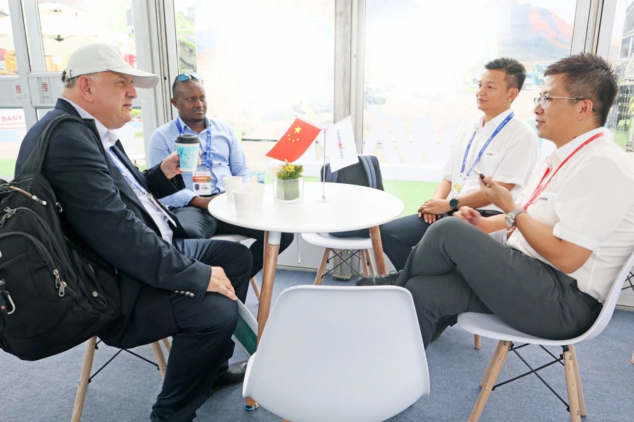 中非经贸博览会圆满落幕，，122cc太阳成智能续写对非相助新篇