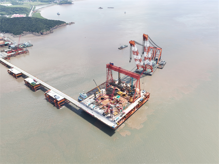 喜报！122cc太阳成智能完成“全球最大”6.3米直径旋挖桩成孔成桩