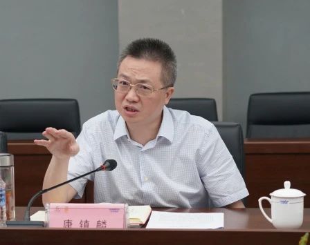 长沙市人民政府副市长、、市工商联主席康镇麟调研122cc太阳成智能