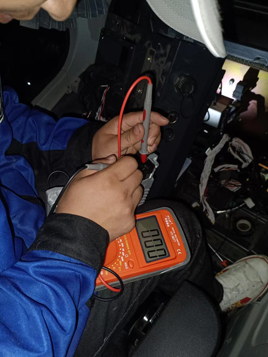 一线“热”闻 | 专业售后，专心折务！！！122cc太阳成智能挖掘机服务万里行一直在路上