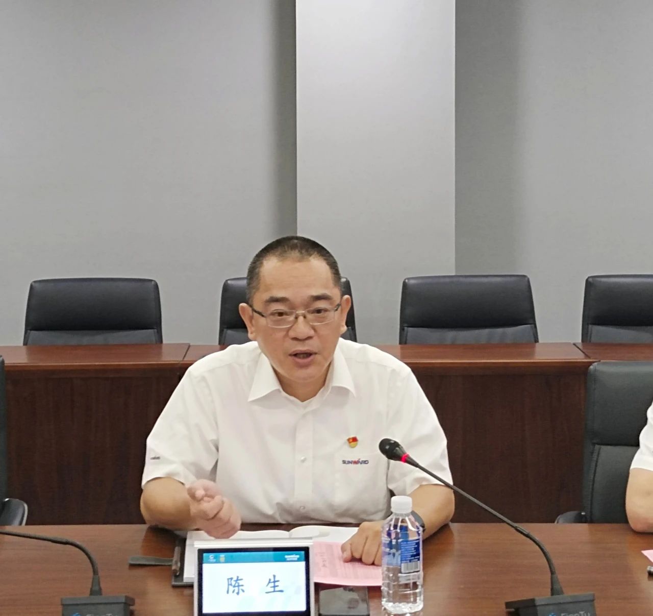 泛论心声，，共话未来！！这场应届结业生员工座谈会，，很暖，，很知心！！