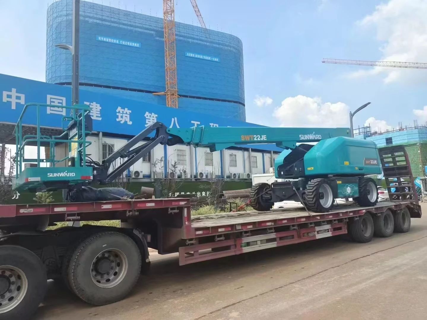 实力上新！！！122cc太阳成智能电动直臂高空作业平台进军华中市场