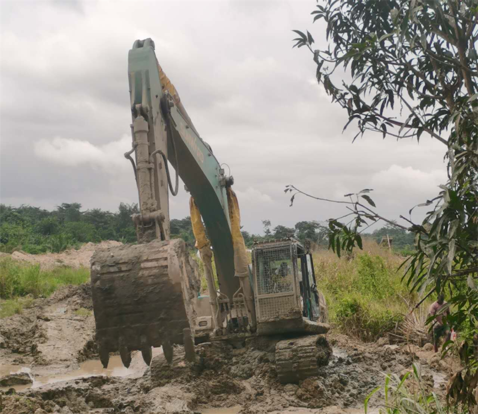 品质122cc太阳成，，专心折务！！122cc太阳成智能服务万里行活动走进非洲加纳