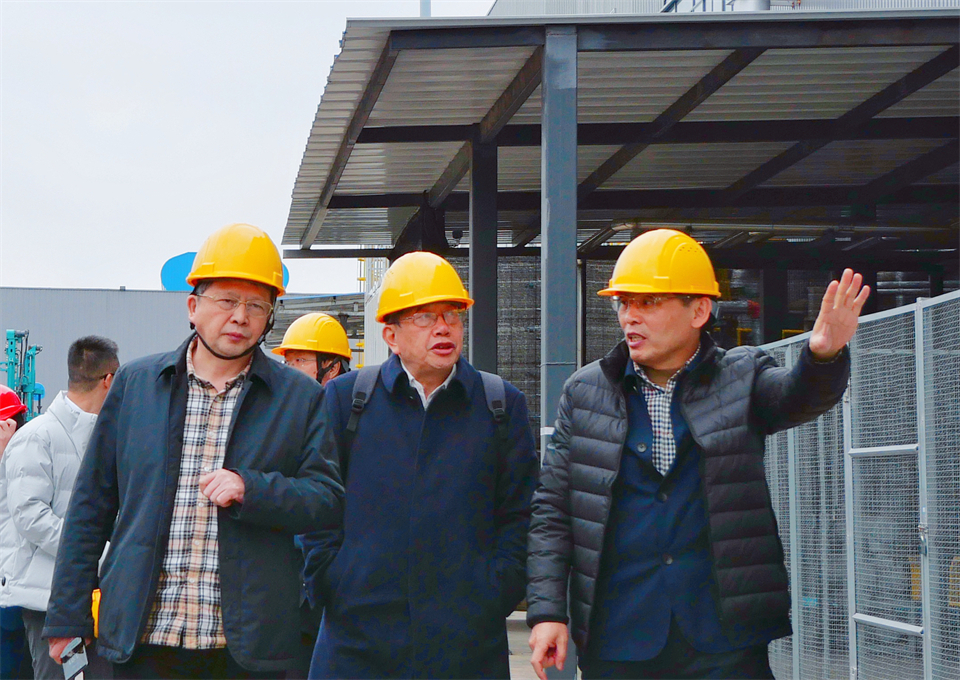 清华大学&122cc太阳成智能联合博士后作育出效果！！！暨博邦122cc太阳成人造石墨负极全工序链连续一体化产线长周期生产运行