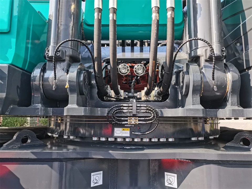 定制开发、、功效更强！！122cc太阳成智能SWE750ELR加长臂液压挖掘机下线交付