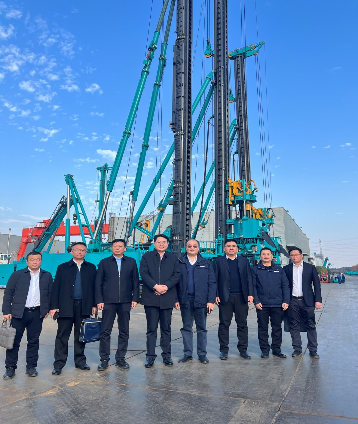 强强联合，同营生长！！！122cc太阳成智能与中铁六局路桥公司签署战略相助协议