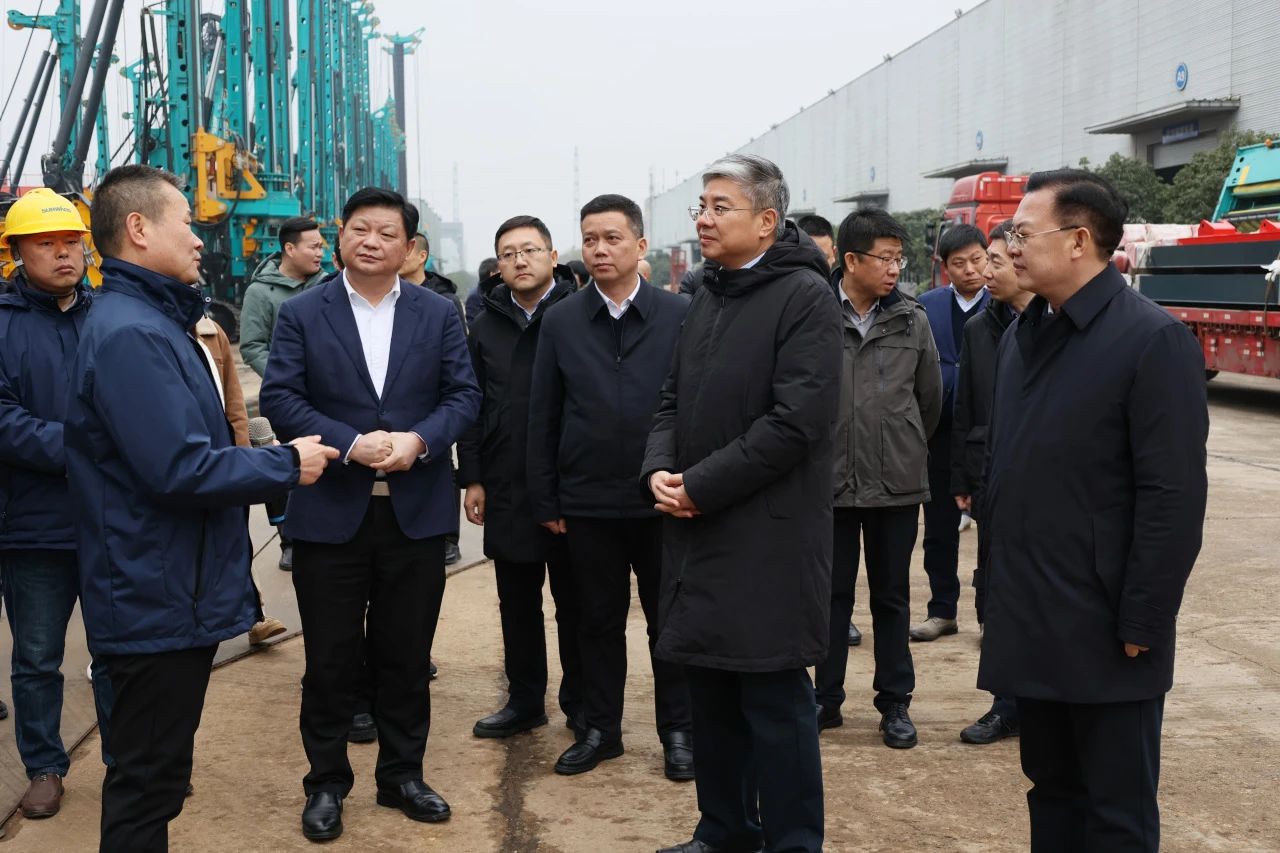 商务部部长助理唐文弘调研122cc太阳成智能