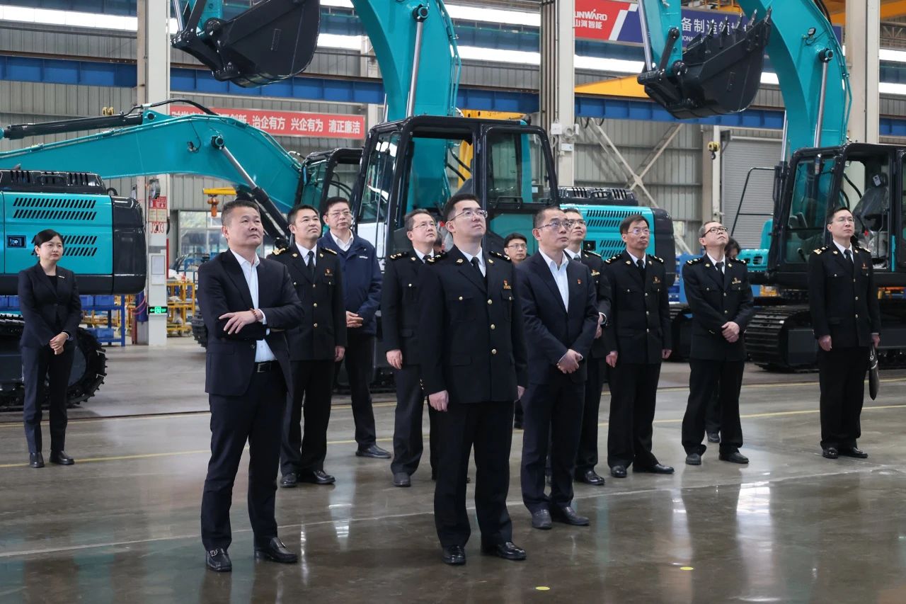 长沙海关党委书记、、、关长沈大为调研122cc太阳成智能