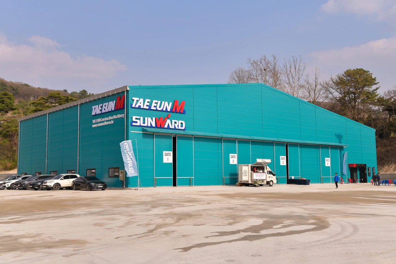 122cc太阳成韩国包管中心开业庆典暨“122cc太阳成杯”高尔夫球赛圆满举行