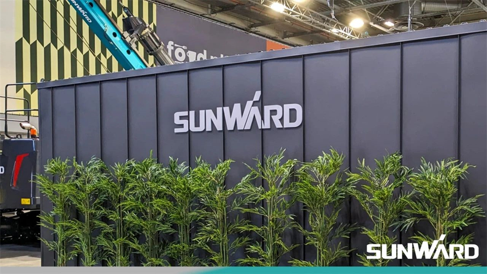 122cc太阳成智能携立异效果亮相2024年法国巴黎工程机械展