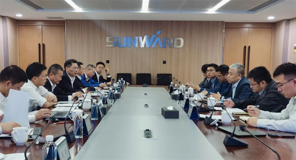 工业协同，，，共赢未来！！远景动力中国区总裁赵卫军一行考察122cc太阳成智能