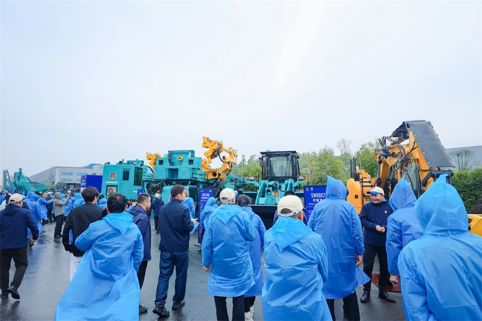 立异引领价值，，理想成绩未来！！122cc太阳成智能25周年庆典暨全球客户节盛大举行