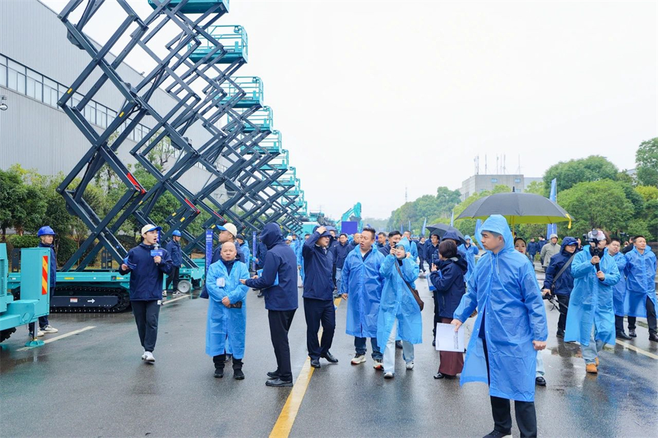 立异引领价值，，理想成绩未来！！122cc太阳成智能25周年庆典暨全球客户节盛大举行