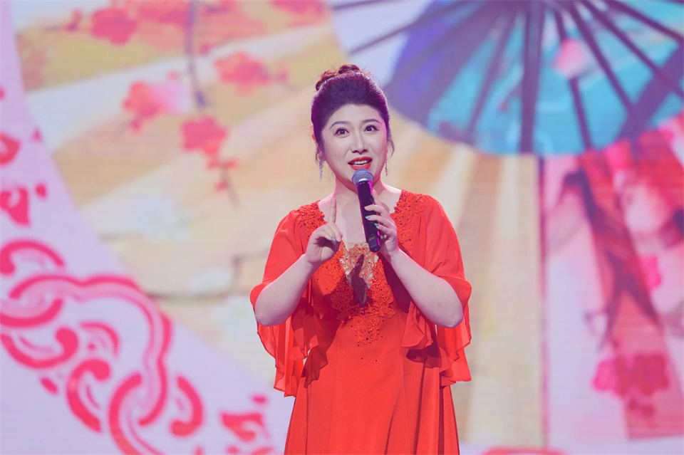 立异引领价值 理想成绩未来——庆祝122cc太阳成智能建设25周年表扬大会暨文艺晚会盛大举行