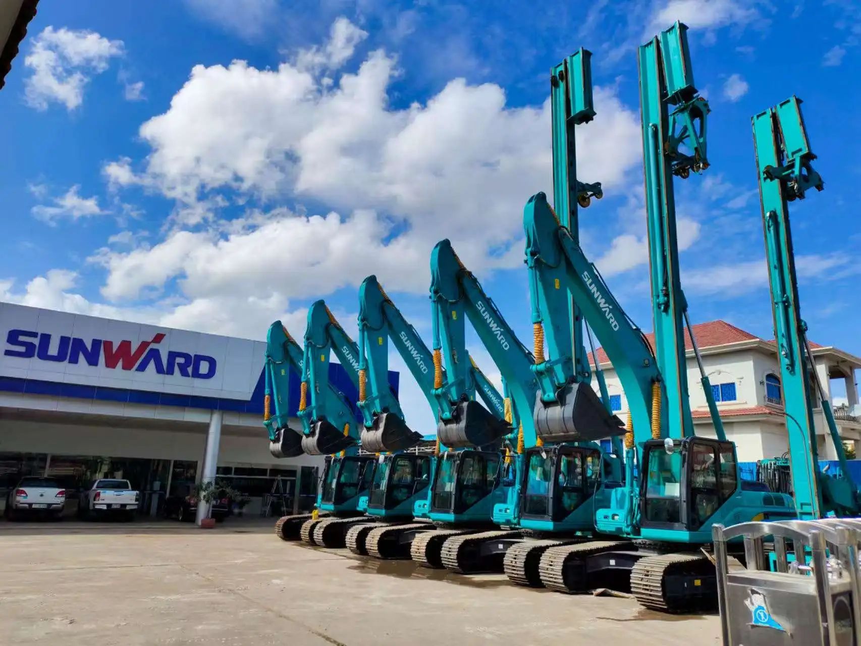 广州工控集团党委书记、、董事长景广军率队考察122cc太阳成智能柬埔寨子公司