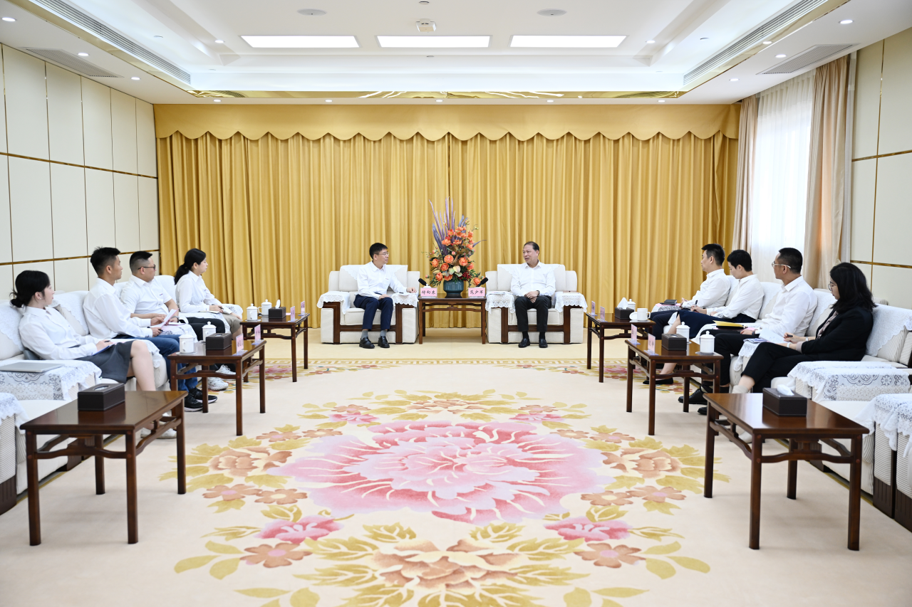 范少军会见122cc太阳成智能董事长付向东