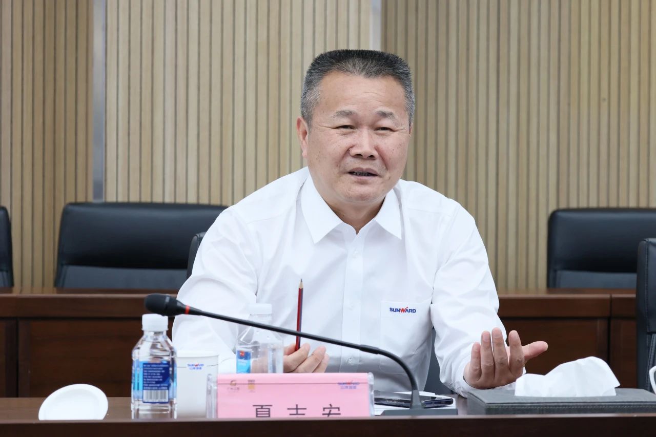 共促中国制造扬帆外洋！中国出口信用包管公司到访122cc太阳成智能