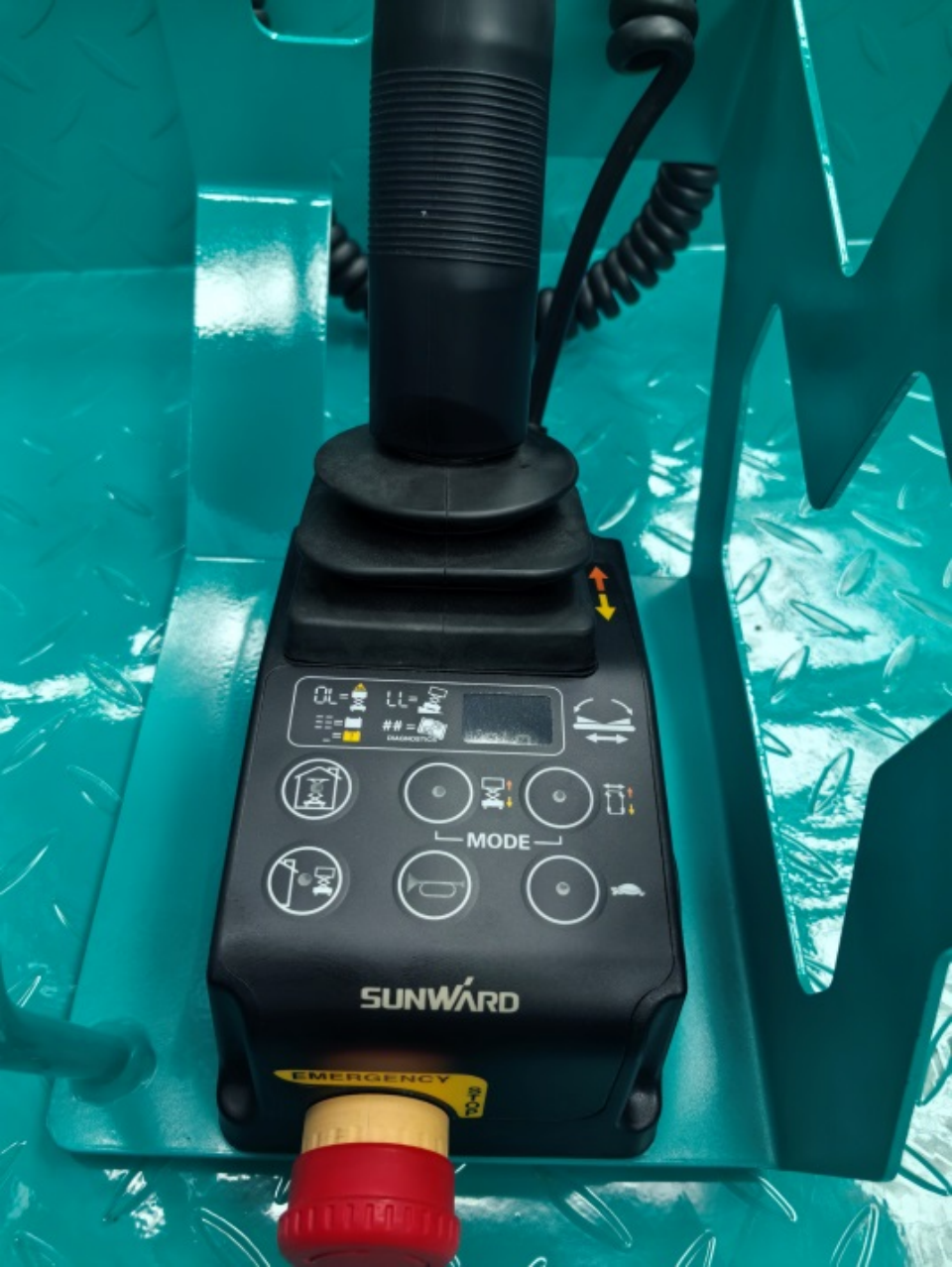 122cc太阳成智能电动液驱剪叉系列产品周全升级，为客户创立更大价值