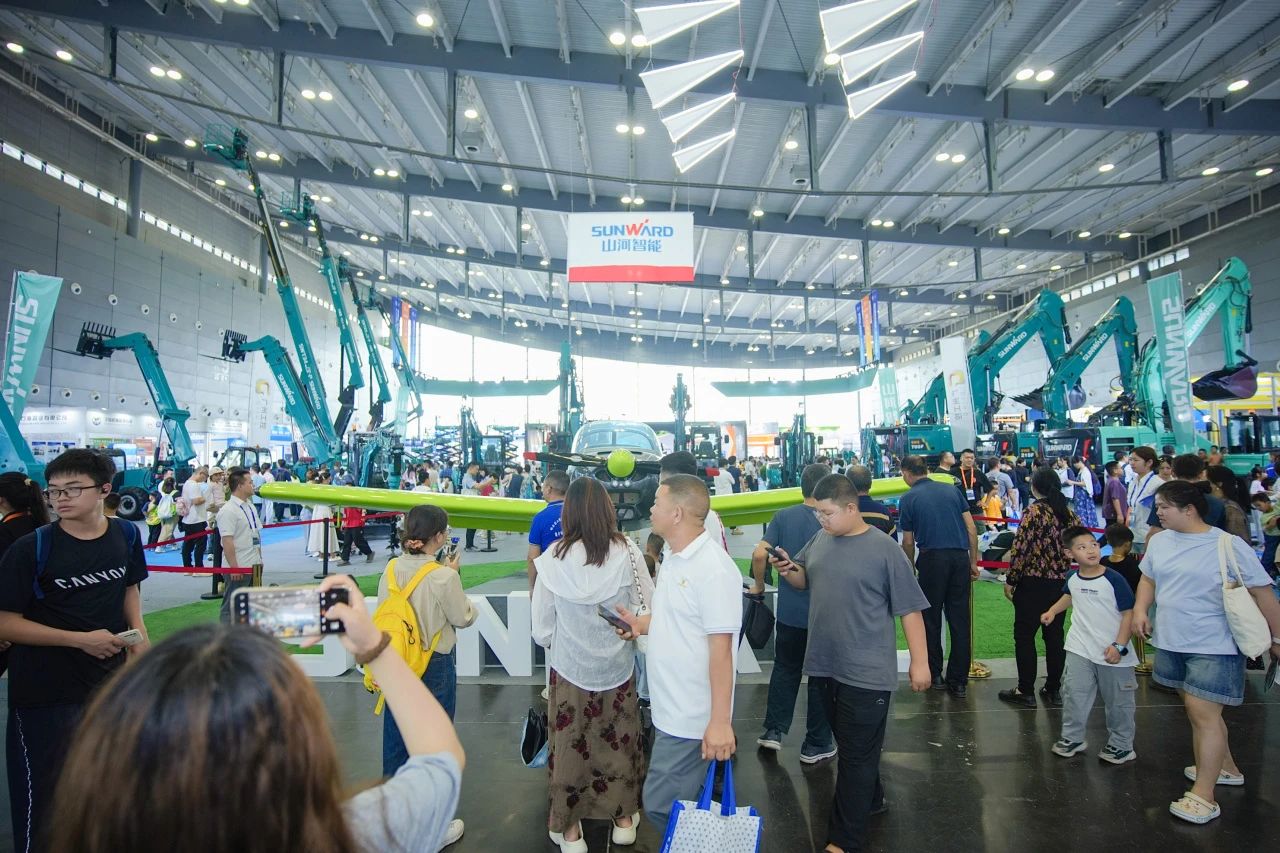 2025 CICEE | 圆满收官！122cc太阳成智能展区亮点精彩回首