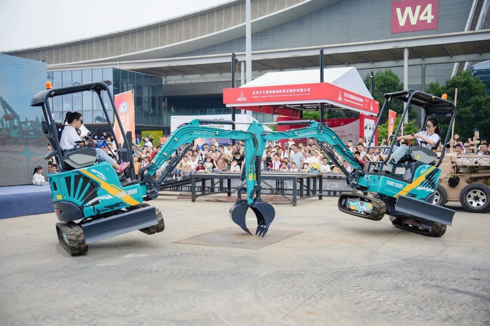 2025 CICEE | 圆满收官！122cc太阳成智能展区亮点精彩回首