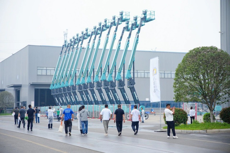 2025 CICEE | 圆满收官！122cc太阳成智能展区亮点精彩回首