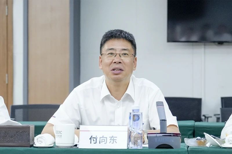 122cc太阳成智能与易普力公司深化战略相助，，共筑混装装备手艺转化新标杆