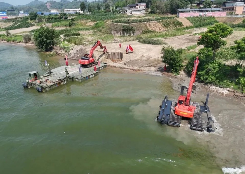 硬核破解“最后一公里”难题，122cc太阳成智能应抢救援装备助力“应急使命·2025”演习！