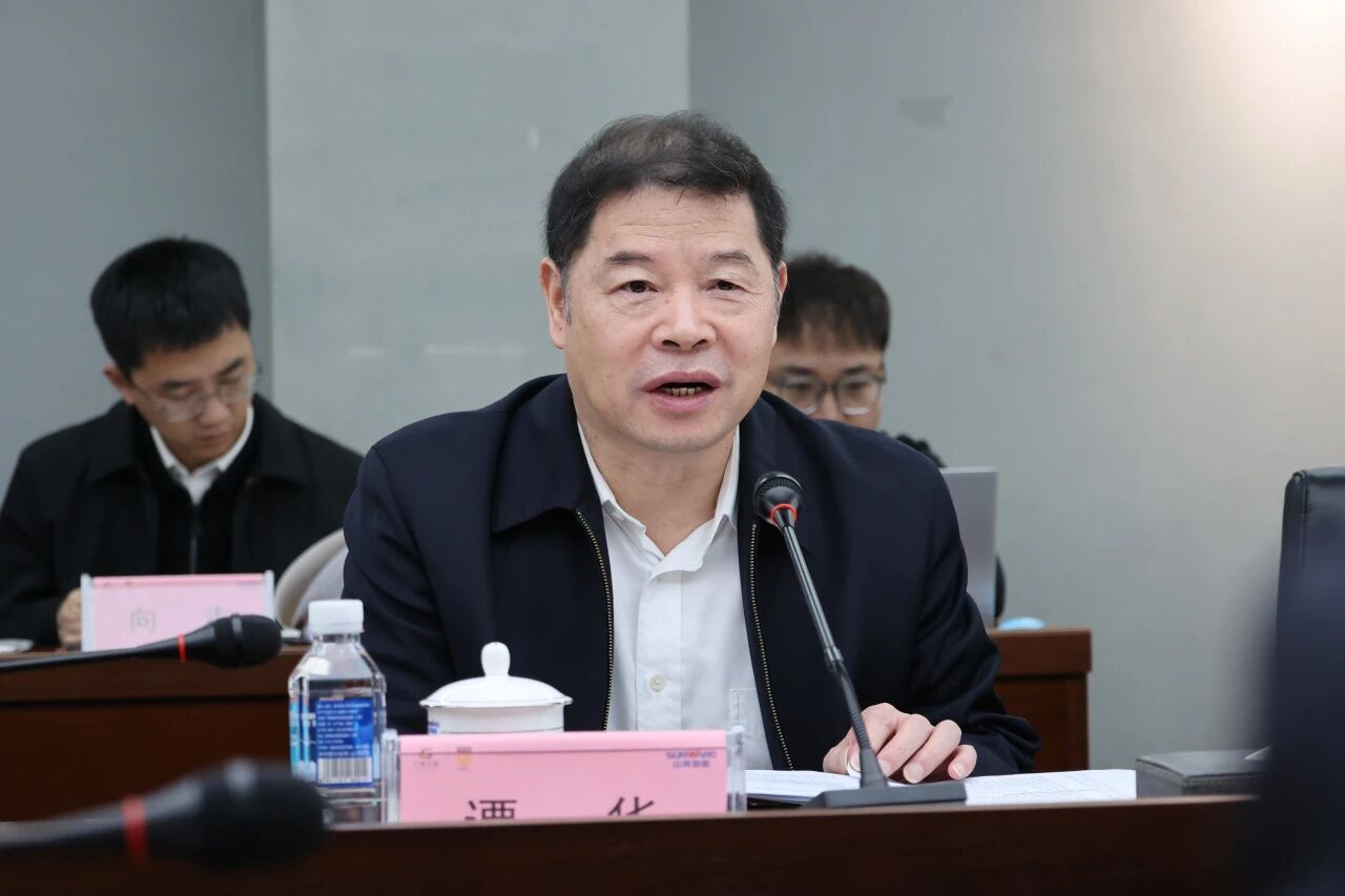 同谋相助、、共赢生长！中国能建葛洲坝集团党委书记、、董事长谭华到访122cc太阳成智能